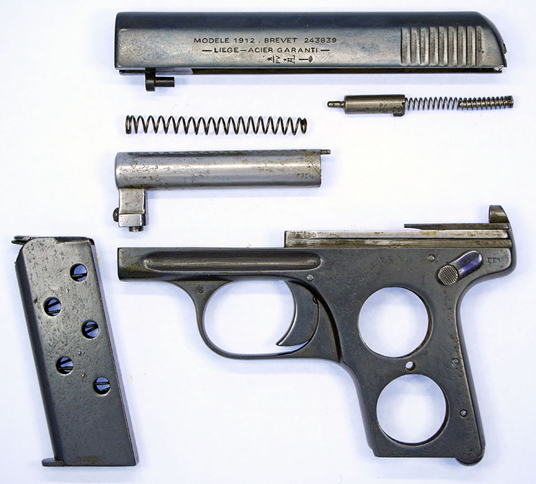 Clment Model 1912 - SN 12180 - 7.65mm - field stripped