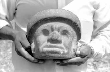 Stone Head - Yohualichan